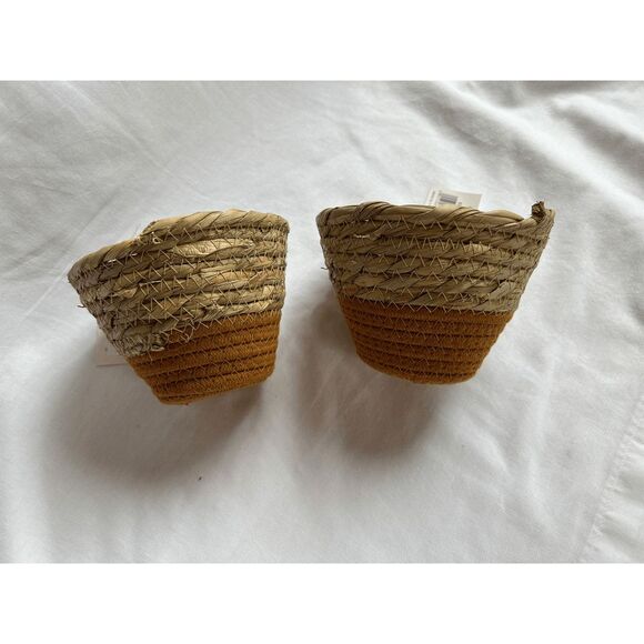 Two-Tone Tan Woven Basket Set, Small 5.5x4 Inches, Plants, Decoration - Picture 2 of 5